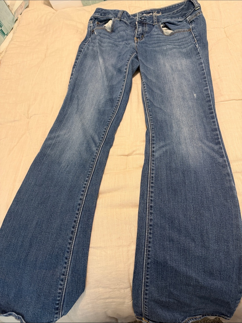 American Eagle Outfitters Blue Flare Jeans - Mid Wash
